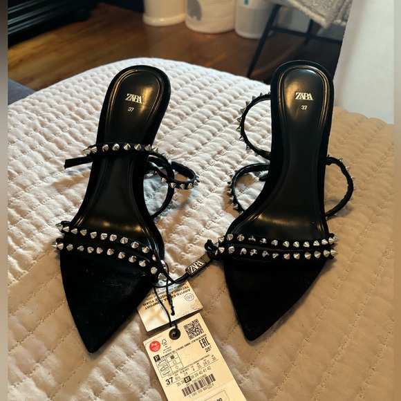 NWT Zara black studded heels 37 - Picture 6 of 7